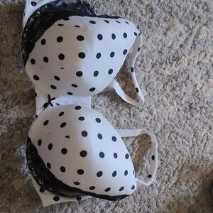 Cacique Bra like new